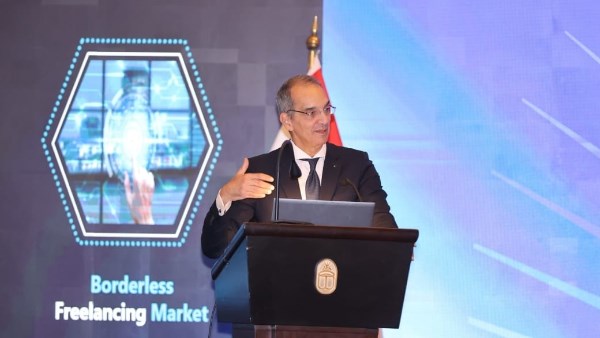 وزير الاتصالات: 180% نموًا في عدد الشركات العاملة بالتعهيد بمصر