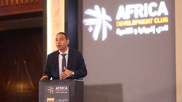 الدكتور إسلام عزام نائب رئيس الهيئة العامة للرقابة المالية