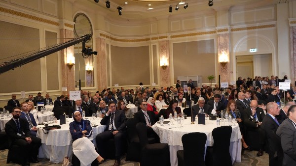 رئيس غرفة التجارة الأمريكية: نسعى لتعزيز العلاقات الاقتصادية بين القاهرة وواشنطن