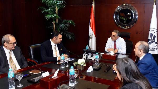 حسام هيبة رئيس الهيئة العامة للاستثمار والمناطق الحرة 