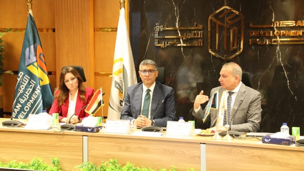 محافظ الجيزة يلتقي رئيس صندوق التنمية الحضرية لبحث تعزيز التعاون في المشروعات المشتركة