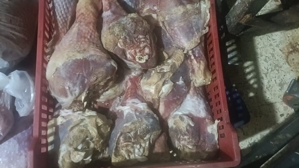 لحوم غير صالحة