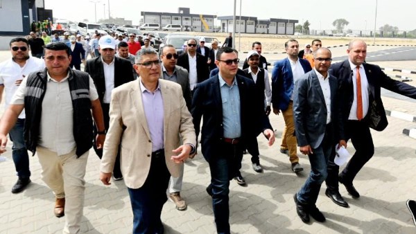 وزير الإسكان ومحافظ الجيزة يفتتحان المرحلة الأولى من محطة مياه الشرب بأوسيم