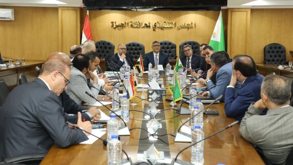 محافظ الجيزة يلتقي أعضاء مجلس النواب لمناقشة مقترحات وحلول المشاكل