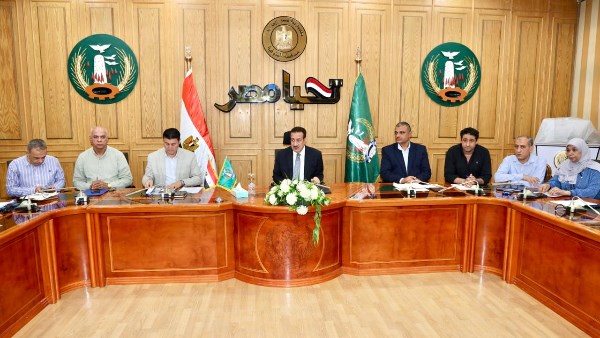 اجتماع محافظ المنوفية 