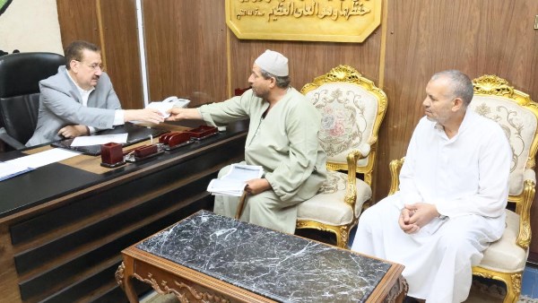 محافظ المنوفية يأمر بصرف مساعدة مالية عاجلة ومواد غذائية لحالة إنسانية