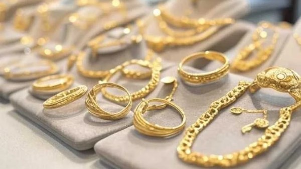 1000 جنيه| هزة قوية تضرب الجنيه الذهب وسعر عيار 21 مفاجأة