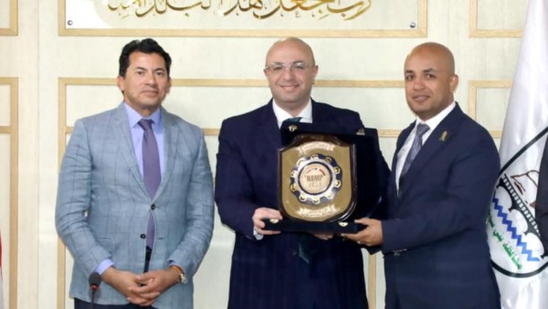 وزير الشباب ومحافظ بني سويف