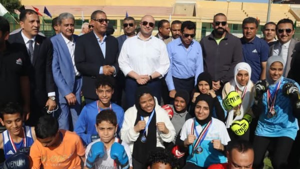 محافظ بني سويف ووزير الرياضة يفتتحان مبنى الخدمات والأنشطة بنادي الشبان المسلمين