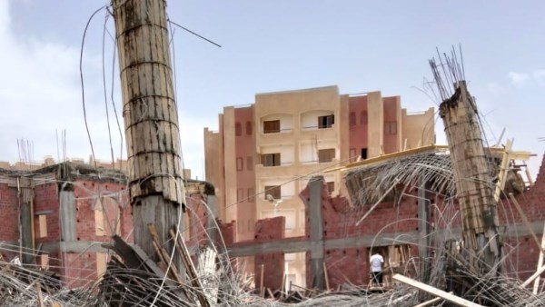 إصابة 5 عمال إثر سقوط سقف مسجد جديد بهم في بني سويف