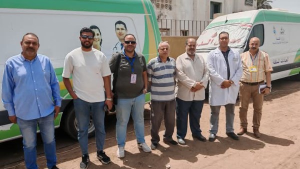 محافظ بني سويف: فحص وتوفير العلاج لـ 1250 حالة في 9 تخصصات