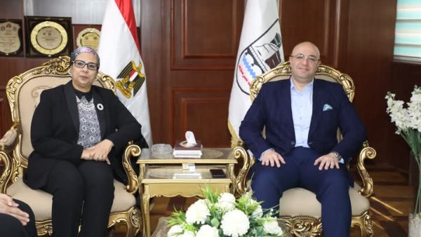 محافظ بني سويف والمستشار أمل عمار