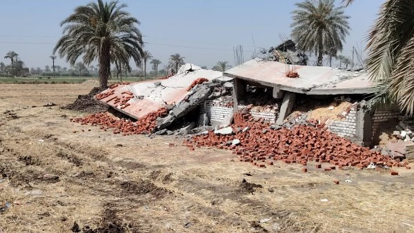 الموجة 26.. إزالة 66 حالة تعدٍ على أراض زراعية وأملاك الدولة بالمنيا