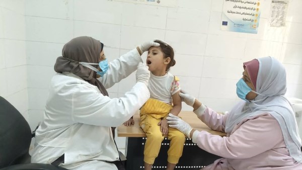 توقيع الكشف الطبي على المرضى 