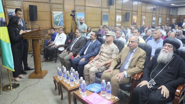 محافظ المنيا يشارك في الملتقى العلمي الخامس المنيا الشاهد الحي لحضارة مصر.. صور