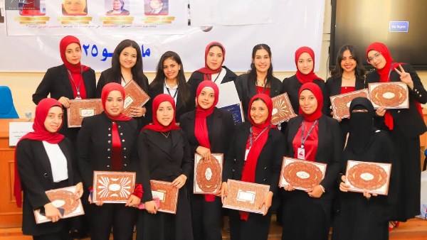 على الفطرة.. حملة طلابية بإعلام المنيا للعودة للجمال الحقيقي