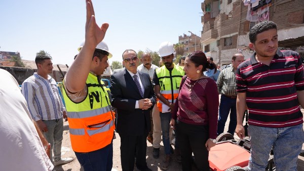 محافظ أسيوط: استبدال خط طرد الصرف الصحي المتكرر الأعطال بمحطة البركة بطول 7500 متر