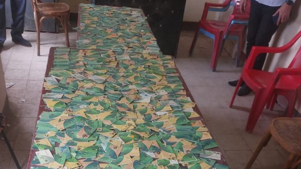 التحفظ على 1000 بطاقة تموينية بأسيوط.. تعرف على السبب