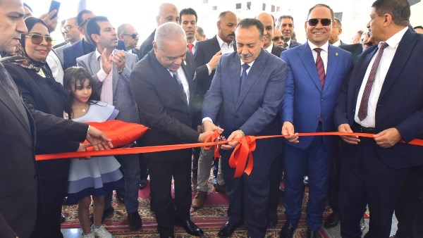 محافظ أسيوط ورئيس هيئة النيابة الإدارية يفتتحان مقر النيابة الإدارية بمدينة أسيوط الجديدة