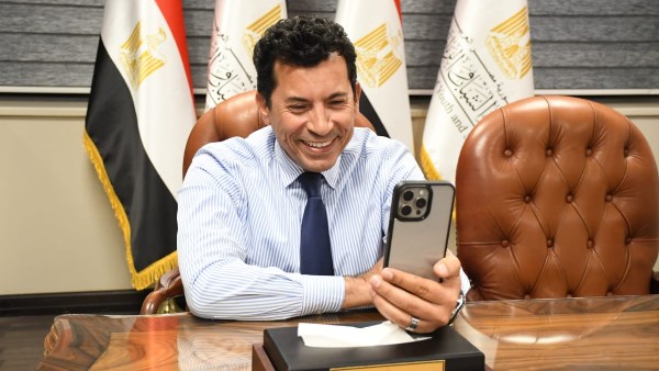 وزير الرياضة يهنئ منتخب الشباب بعد تخطي غانا والتأهل للمونديال