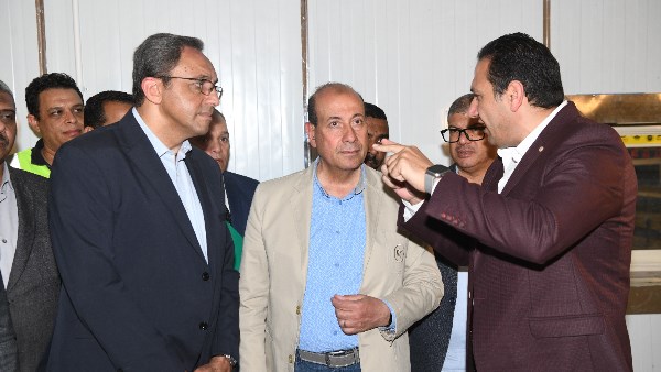 جولة محافظ قنا