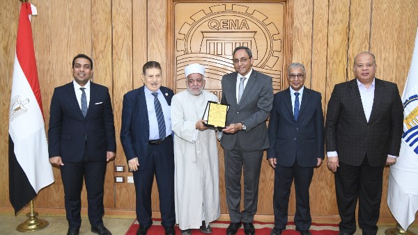 احتفالية عيد العمال بقنا