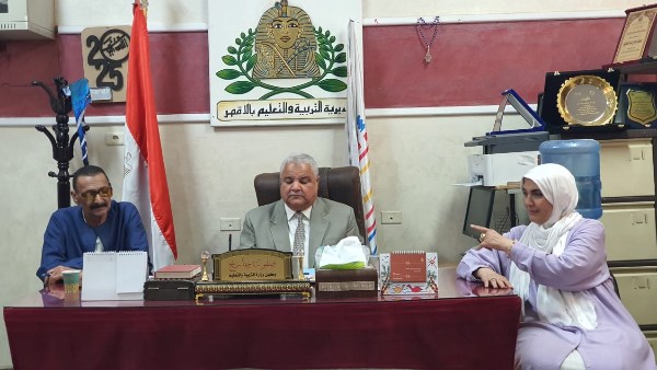 "تعليم الأقصر" يعقد اجتماع مجلس الأمناء والآباء والمعلمين استعدادًا للامتحانات والنشاط الصيفي