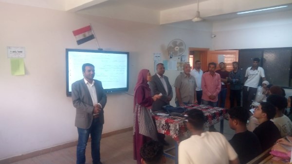 انطلاق قوافل المراجعة النهائية لطلاب التعليم الفني بالأقصر