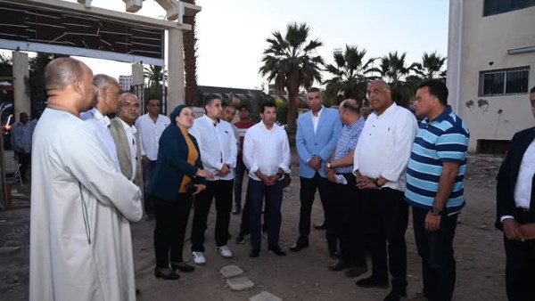 زيارة وزير الشباب والرياضة