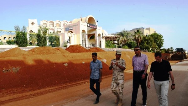 جولة محافظ أسوان