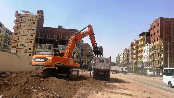 تطوير طريق السادات باسوان