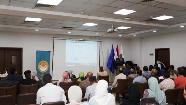 محافظ أسوان يشارك بإحتفالية فرع الهيئة العامة للاعتماد والرقابة الصحية
