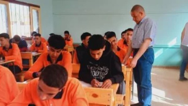 أخبار الوادى الجديد .. بدء امتحانات التعليم الفنى والتربية الخاصة دون شكاوى ونائب المحافظ  تبحث إنشاء مدرسة تكنولوجيا التعدين التطبيقية