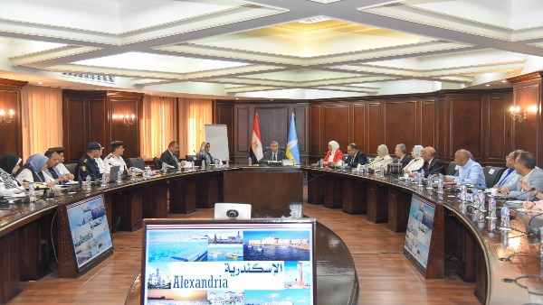 اجتماع بمحافظة الإسكندرية 