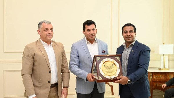 خلال اللقاء 