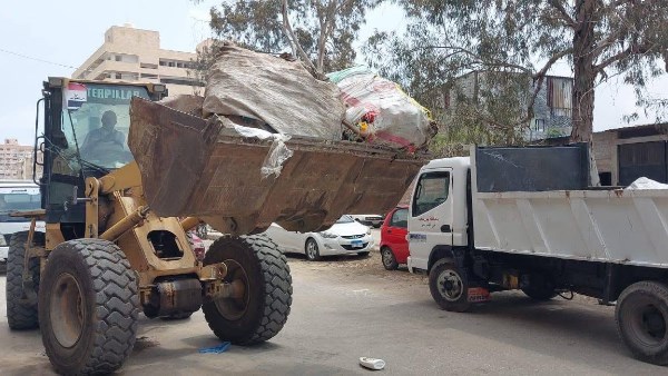 ضواحي بورسعيد يرفع شعار مستمرين فى الميدان  