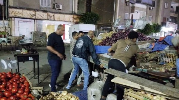 استمرار حملات إزالة الإشغالات فى بورفؤاد وفرض الانضباط