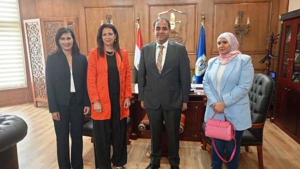 رئيس جامعة بورسعيد يستقبل المدير التنفيذى لهيئة فولبرايت مصر