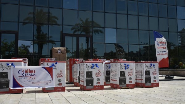 محافظ بورسعيد يشهد حفل توزيع أجهزة كهربائية على الأسر الأولى بالرعاية