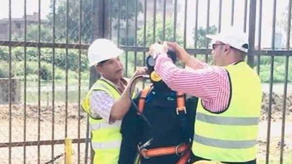 مياه القناة : تكثيف اعمال تطهير مأخذ المحطات بالقطاعات الثلاث