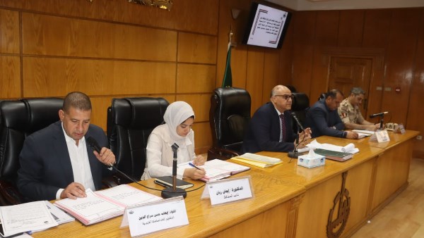محافظ القليوبية يترأس اجتماع المجلس التنفيذي للمحافظة