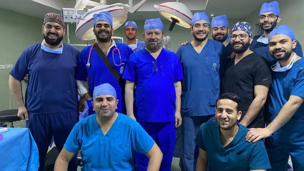 فريق الجراحة 