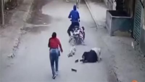 تفاصيل صادمة.. قرار عاجل من النيابة بحبس شاب تعدى على شقيقته وصغيرتها
