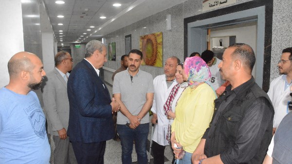 محافظ الغربية يتفقد مستشفى طنطا العام الجديد في أول أيام استقبال الطوارئ