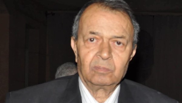 أهالي قرية ميت غزال بالغربية يشيعون جثمان نجل الشيخ مصطفى إسماعيل.. صور وفيديو