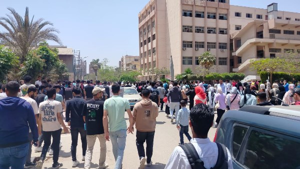 جانب من المسيرة