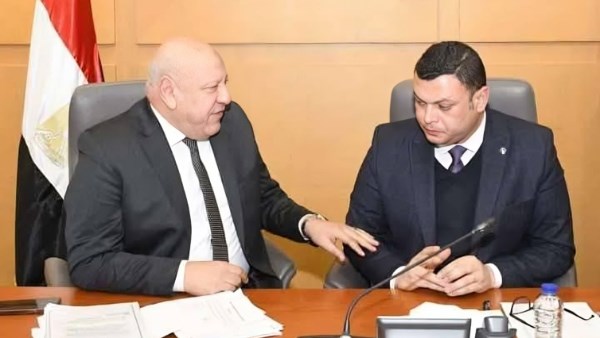 وزير الإسكان 