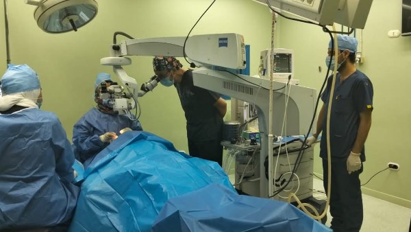 جراحة ناجحة بمركز طب وجراحة العيون بكفر الشيخ 