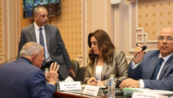 وزيرة التنمية المحلية تناقش مشروعي قانون بشأن الإيجار القديم بمجلس النواب