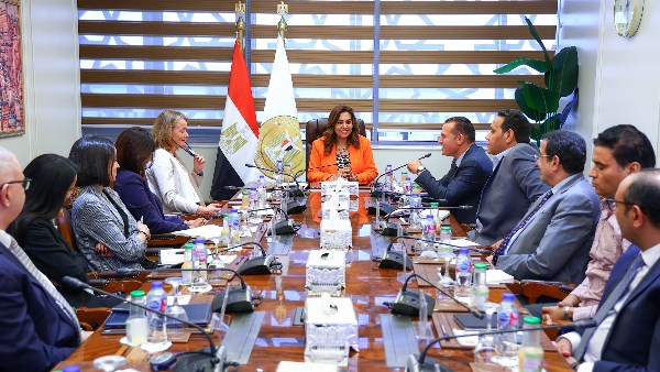 اجتماع وزيرة التنمية المحلية 